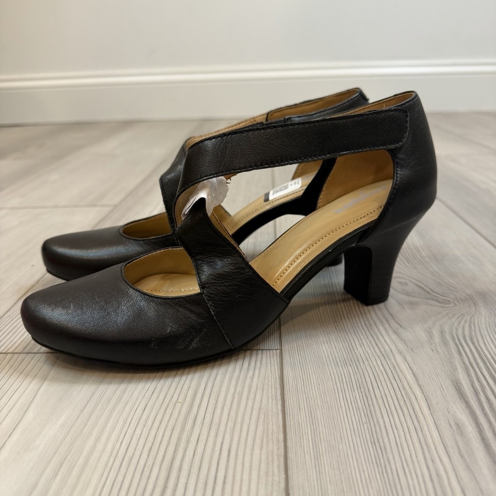 NEW‎ Easy Spirit Women's 9 Esrovana Criss Cross Strappy Closed Toe Heel Black